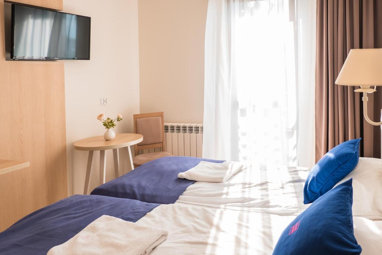 Aparthotel Cicha Zdroj Solec-Zdrój Esterno foto
