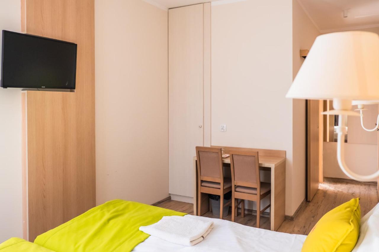 Aparthotel Cicha Zdroj Solec-Zdrój Esterno foto